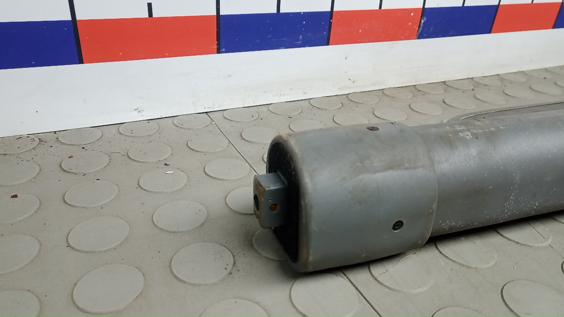 Шторка багажника