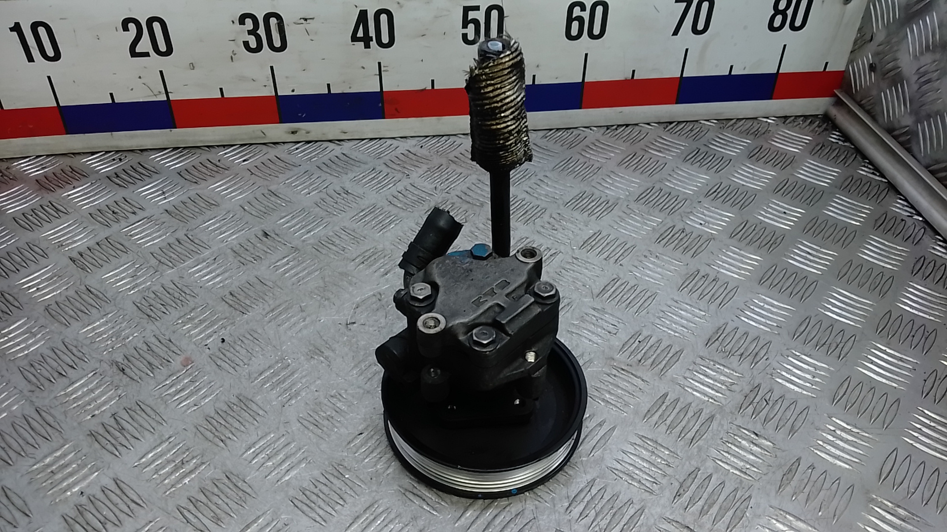 Насос ГУР (гидроусилитель руля)