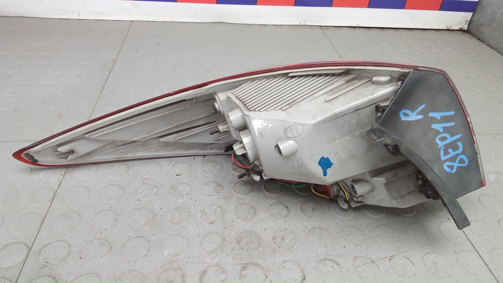 Фонарь задний правый