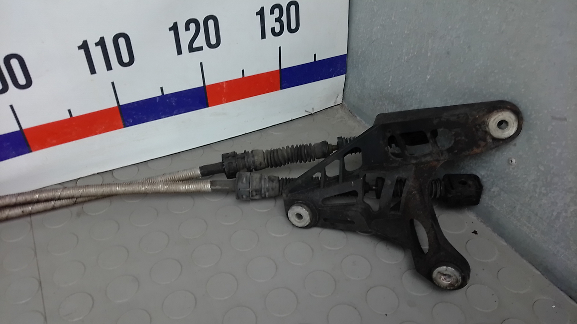 Кулиса МКПП / АКПП