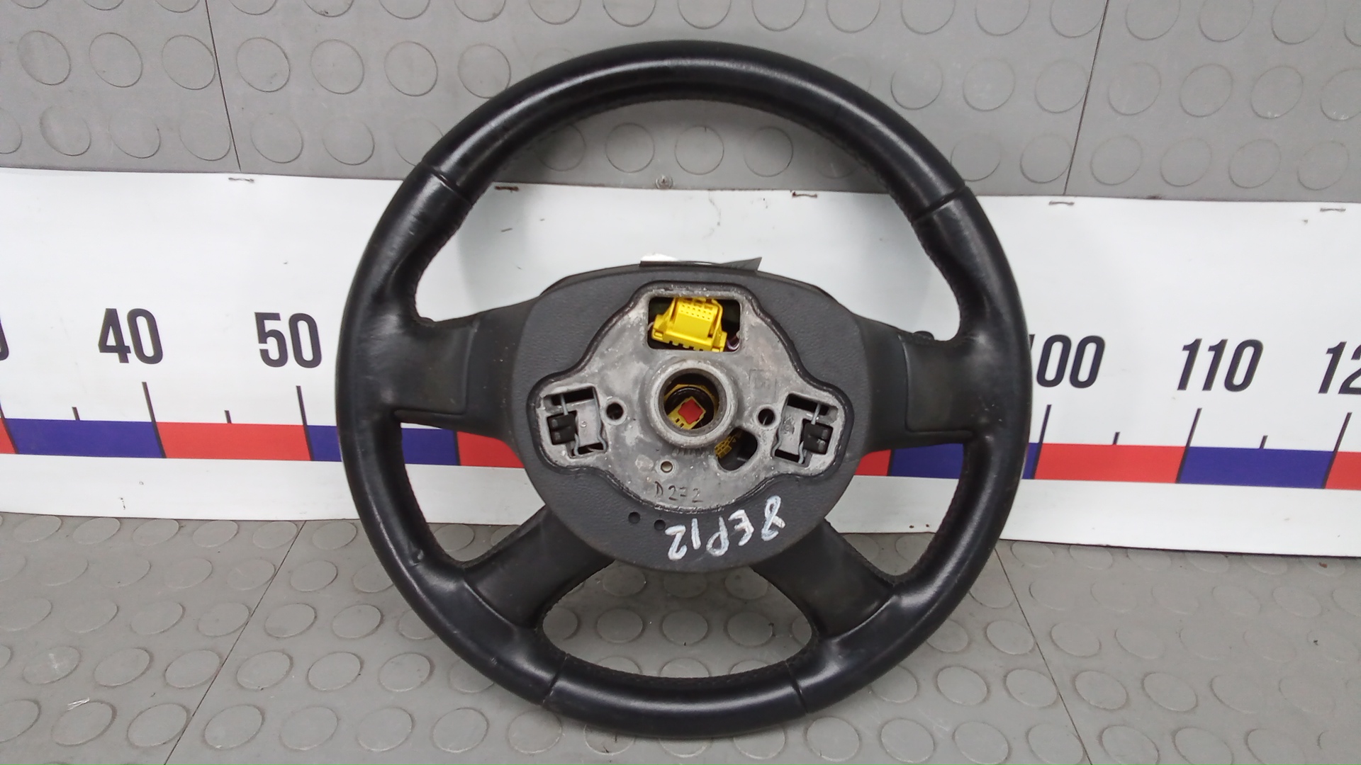 Рулевое колесо (руль)