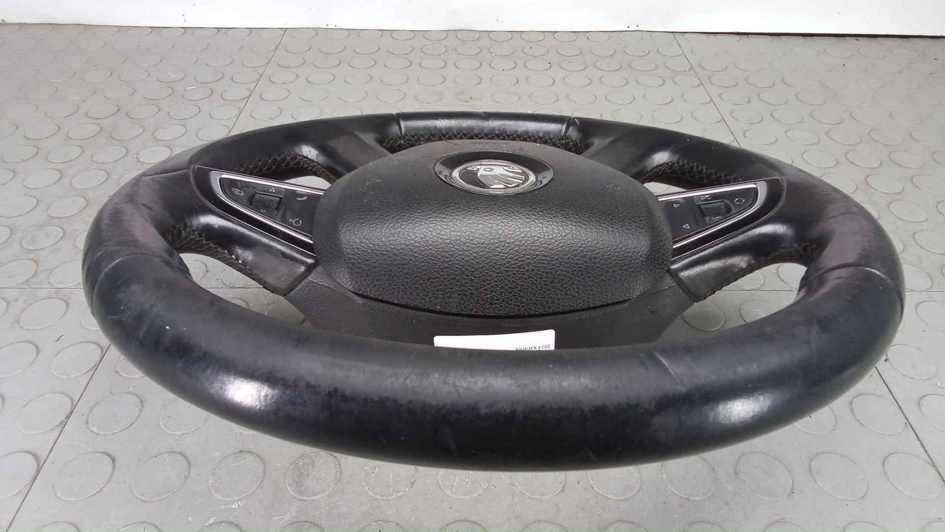 Рулевое колесо (руль)