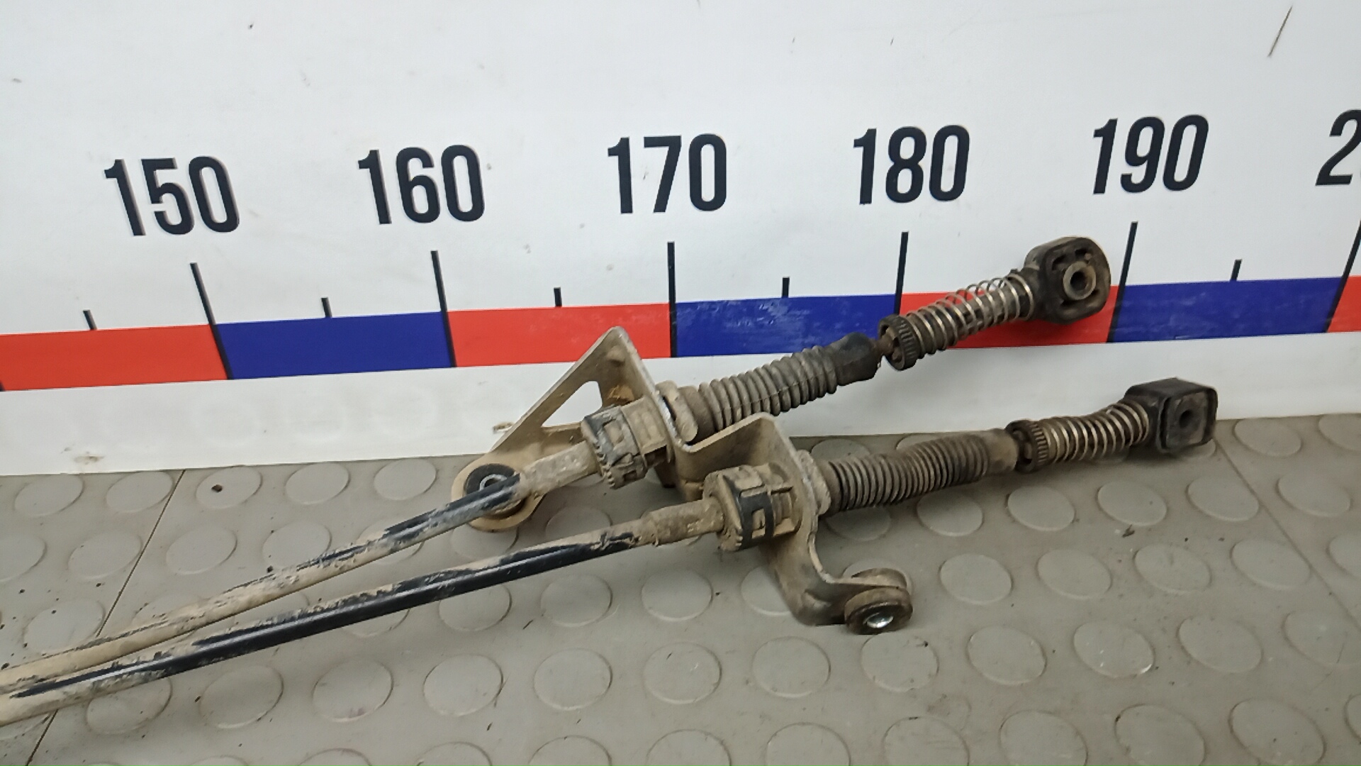 Кулиса МКПП / АКПП