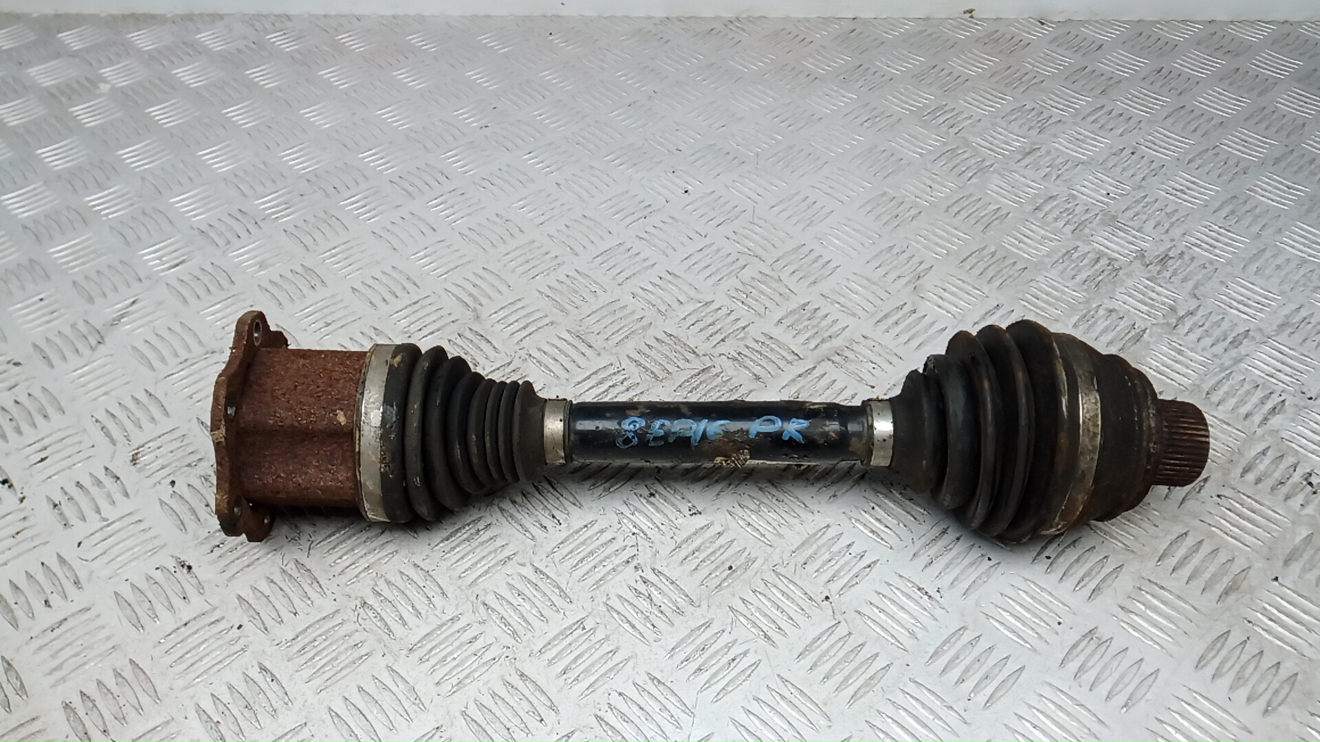 Полуось передняя правая