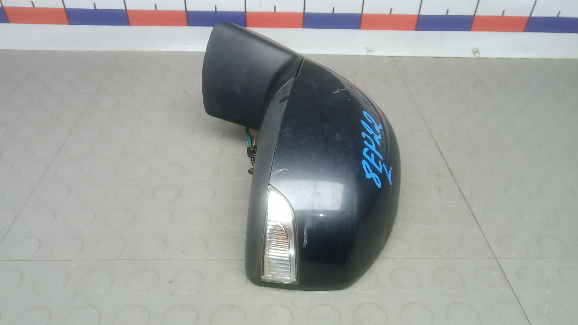 Зеркало левое электрическое