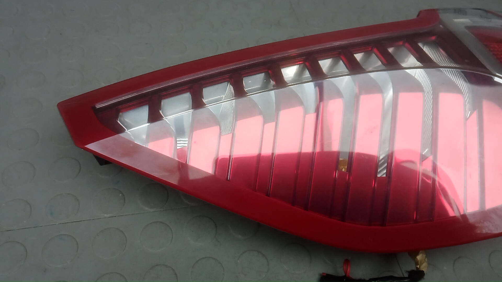 Фонарь задний левый