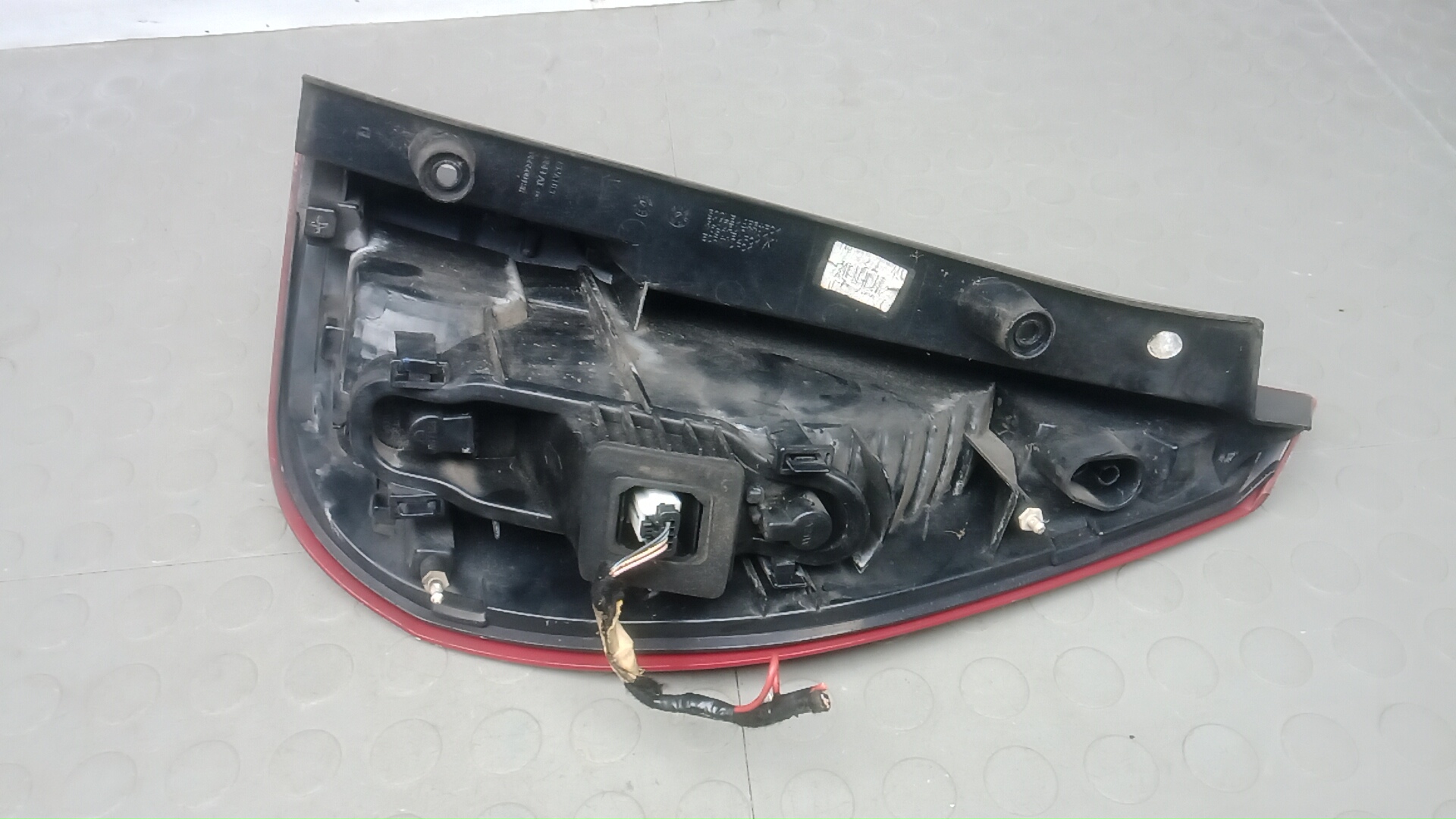 Фонарь задний левый