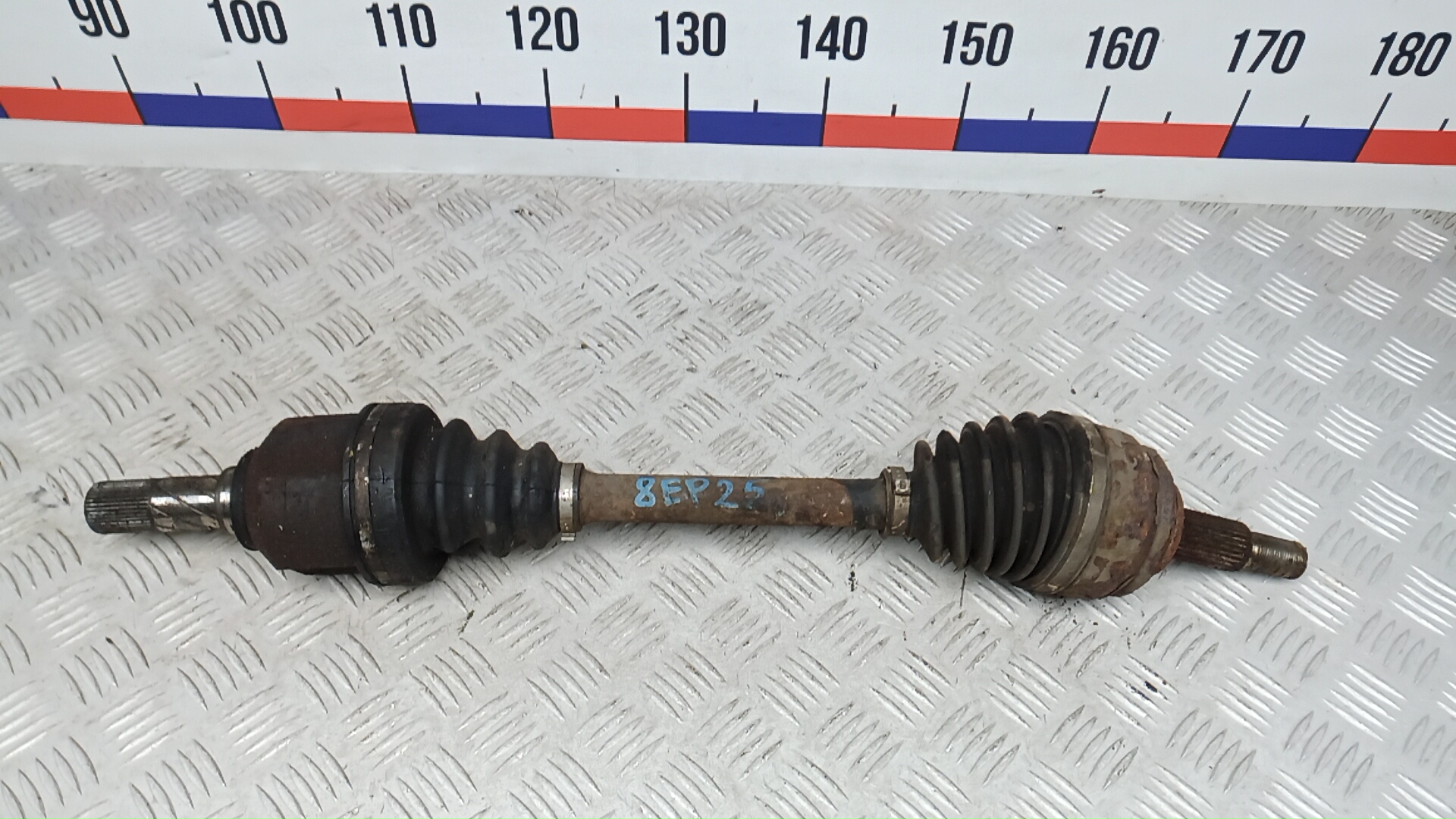 Полуось передняя левая