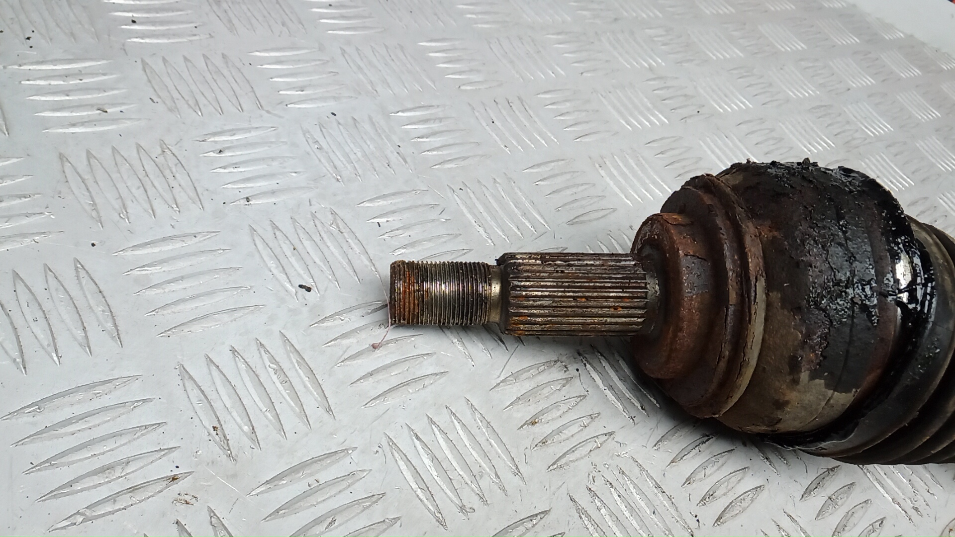 Полуось передняя правая