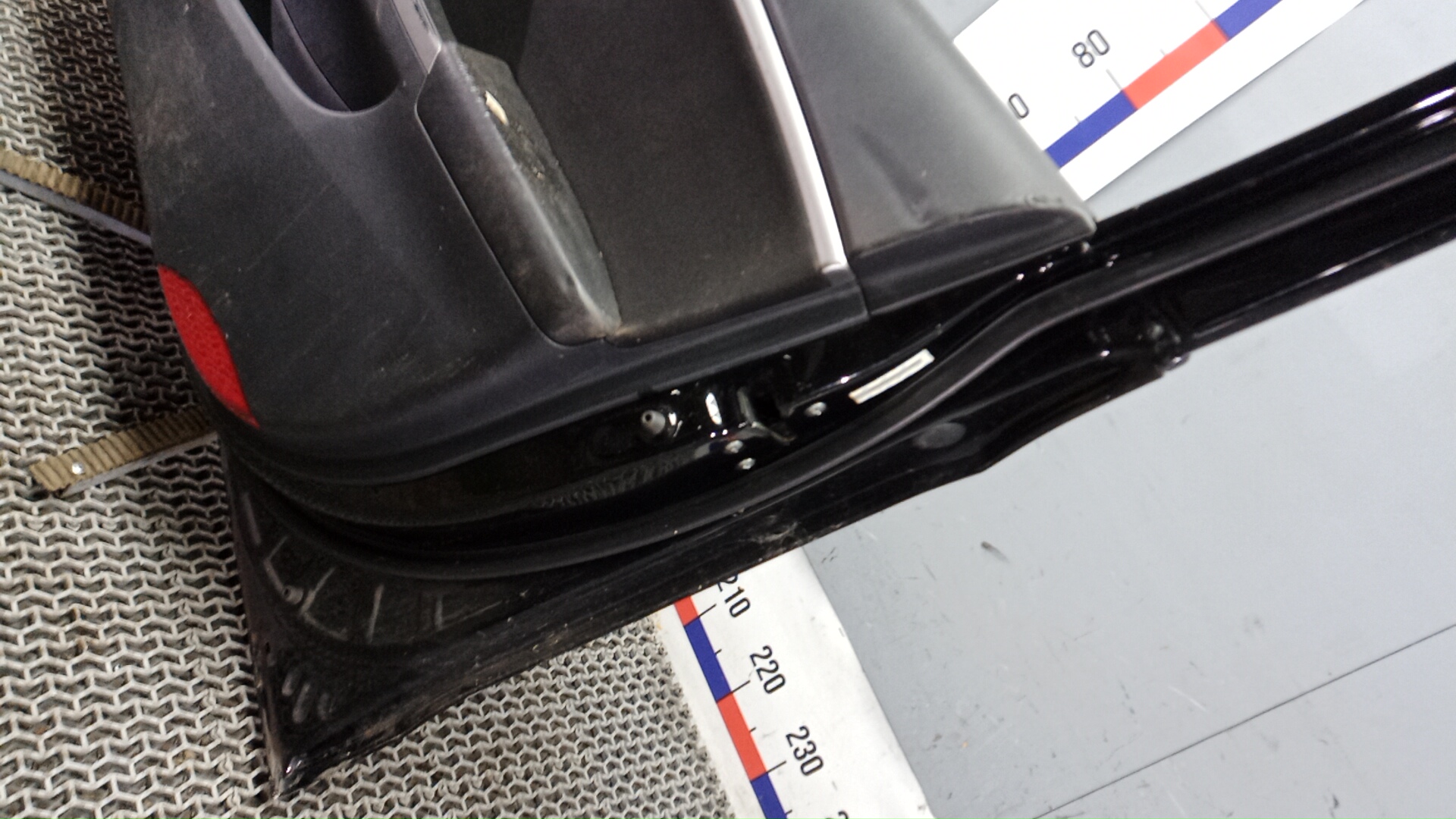 Дверь передняя правая