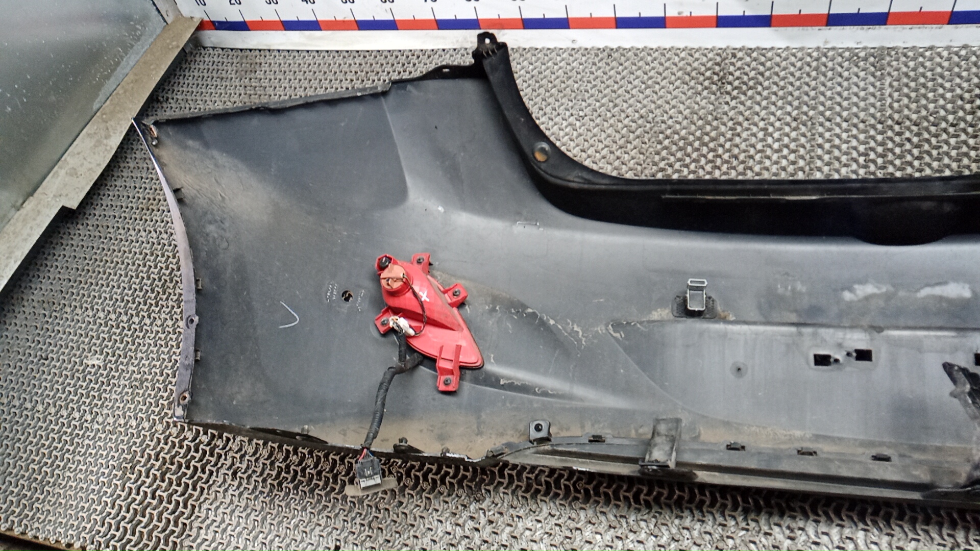 Бампер задний