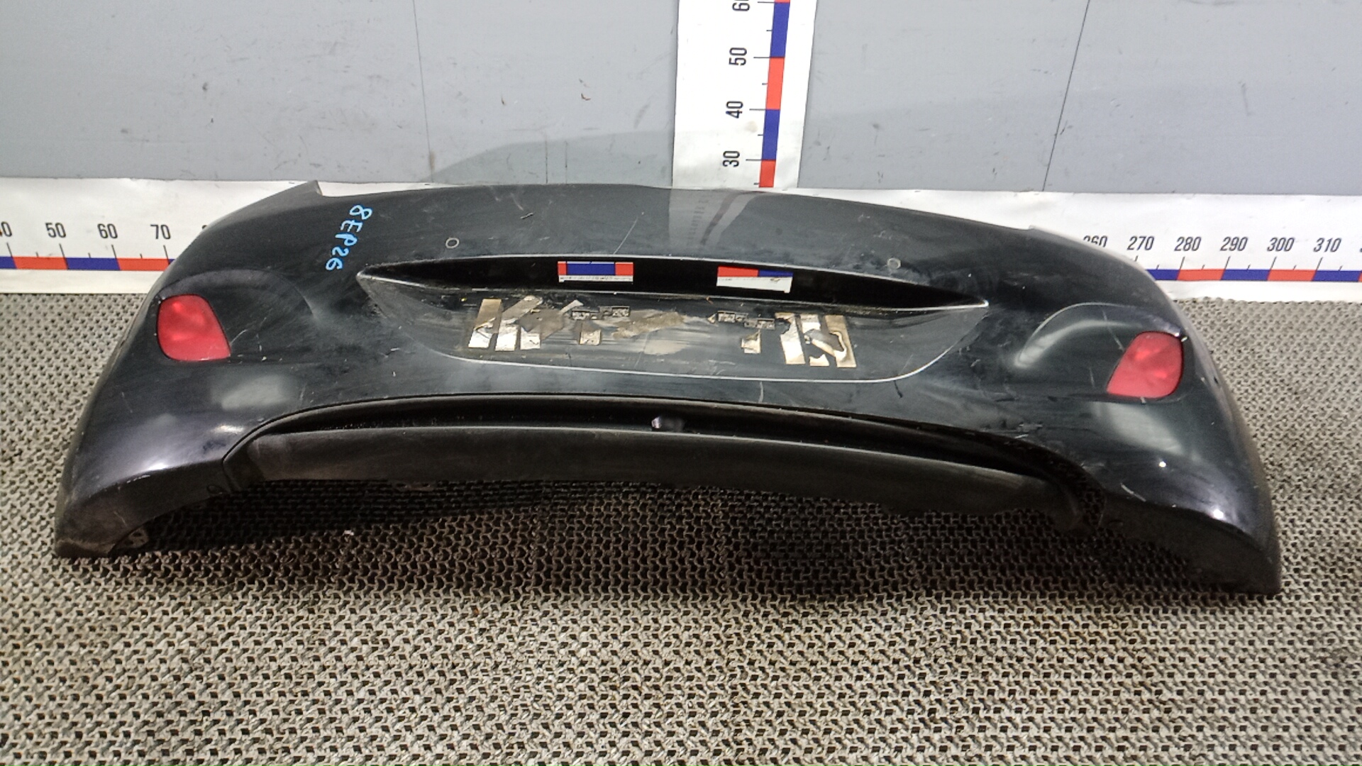 Бампер задний