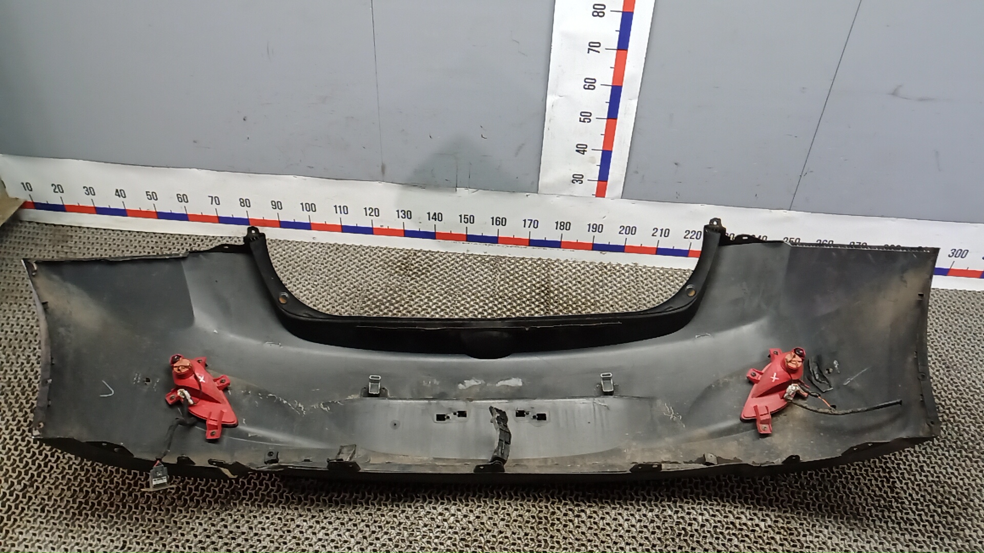 Бампер задний