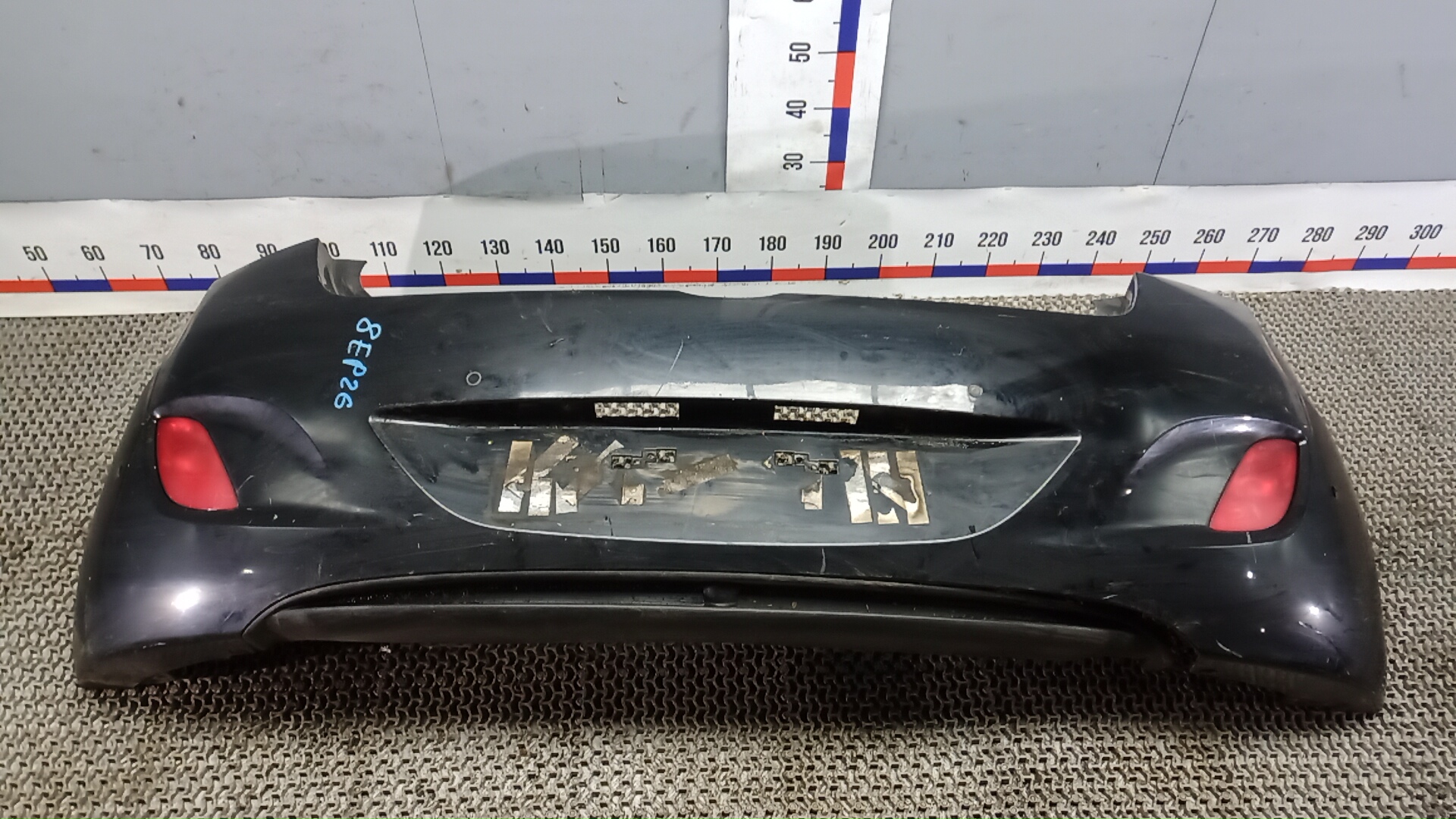 Бампер задний