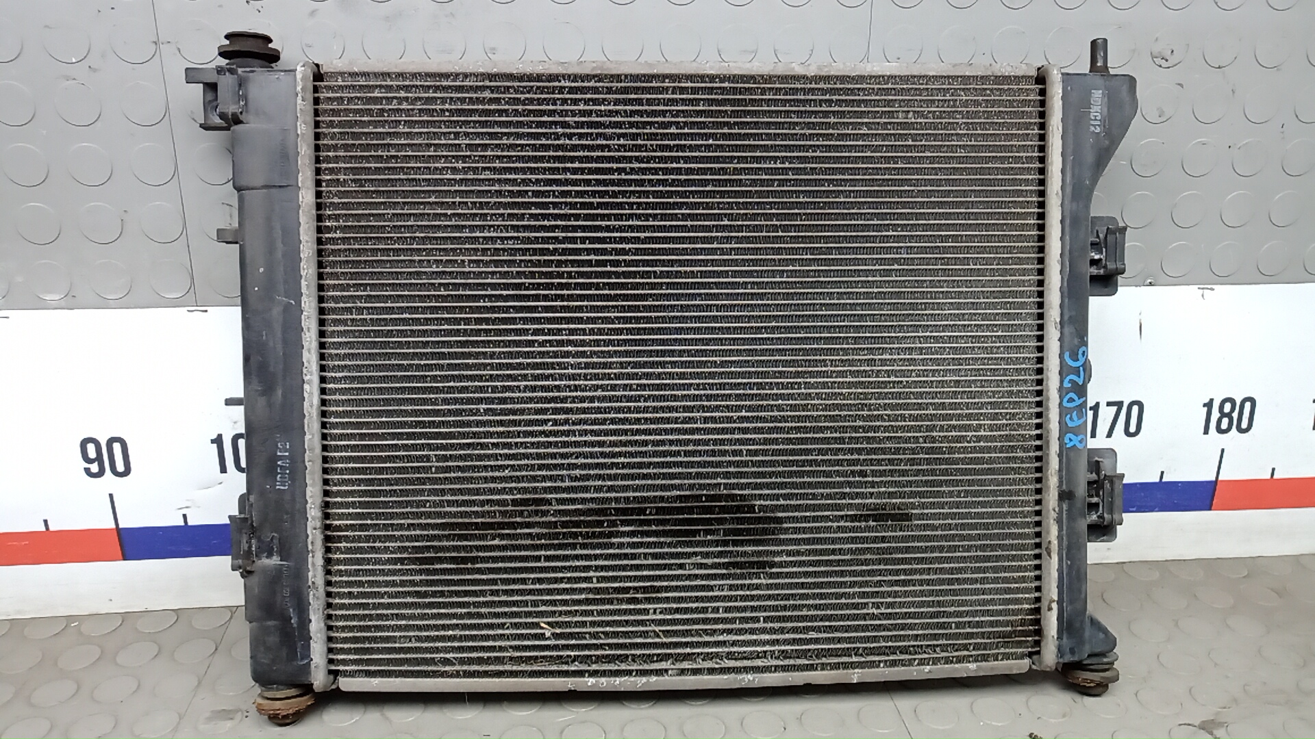 Радиатор охлаждения двигателя основной