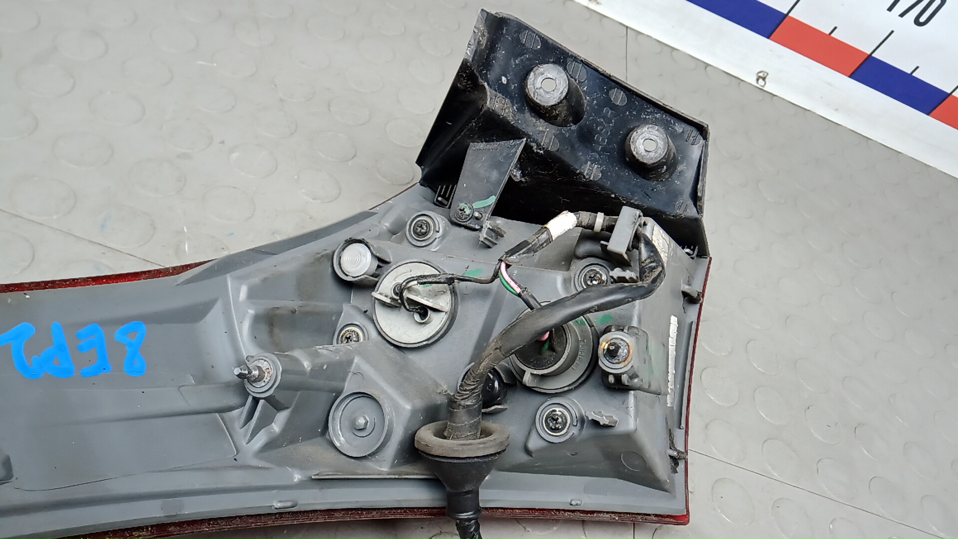 Фонарь задний правый