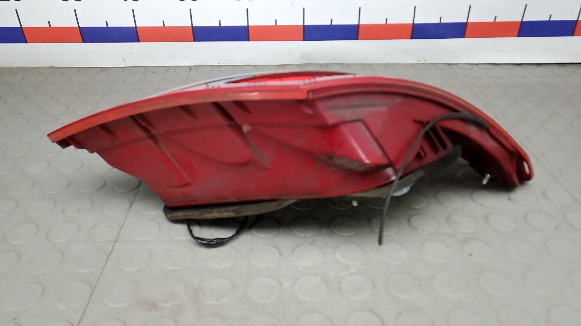 Фонарь задний левый