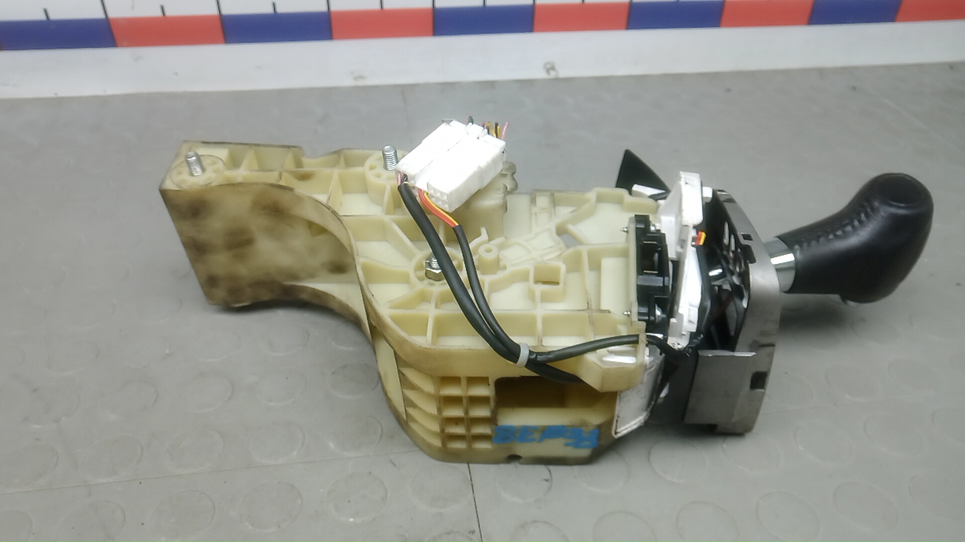 Кулиса МКПП / АКПП