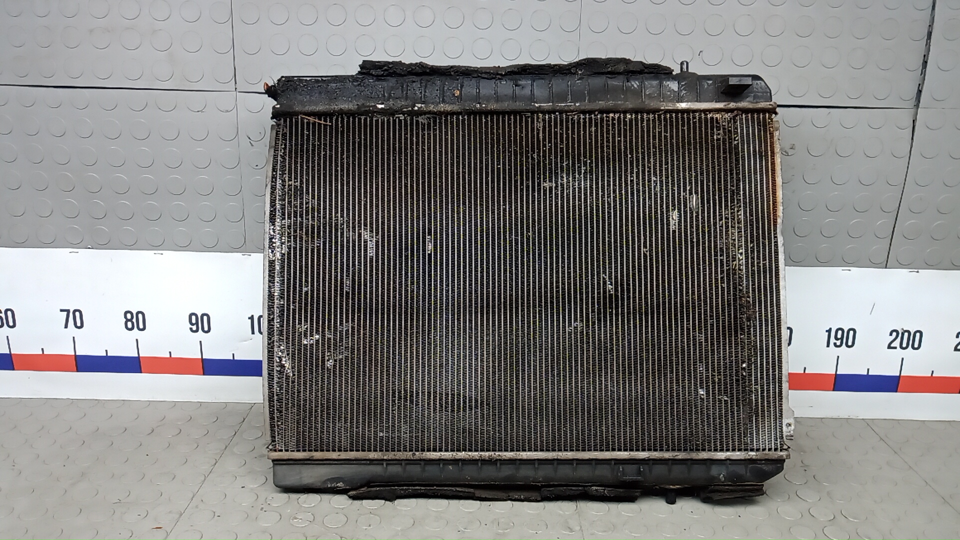 Радиатор охлаждения двигателя основной
