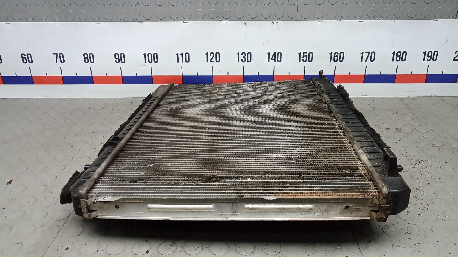 Радиатор охлаждения двигателя основной