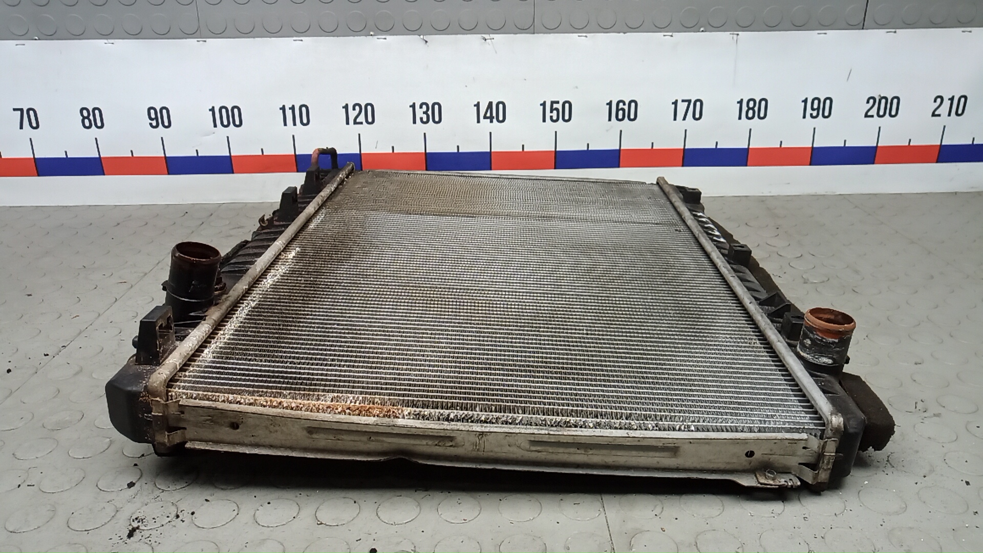 Радиатор охлаждения двигателя основной