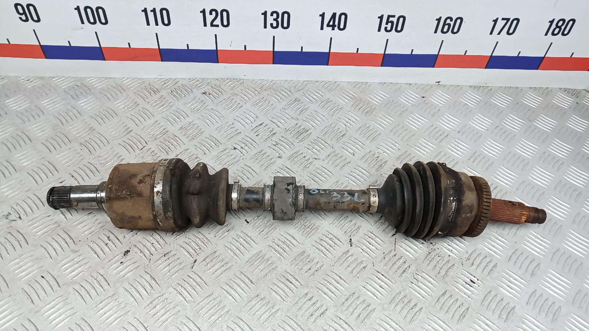 Полуось передняя левая