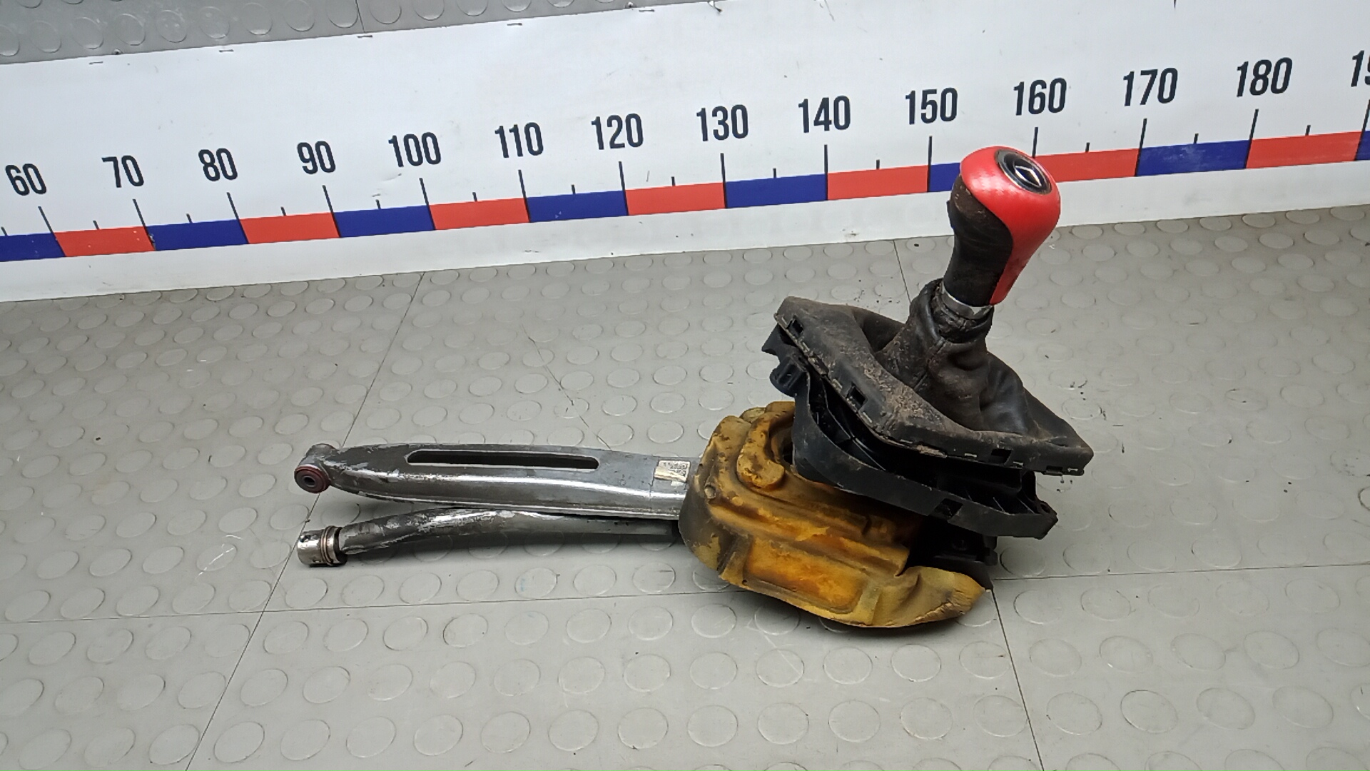 Кулиса МКПП / АКПП