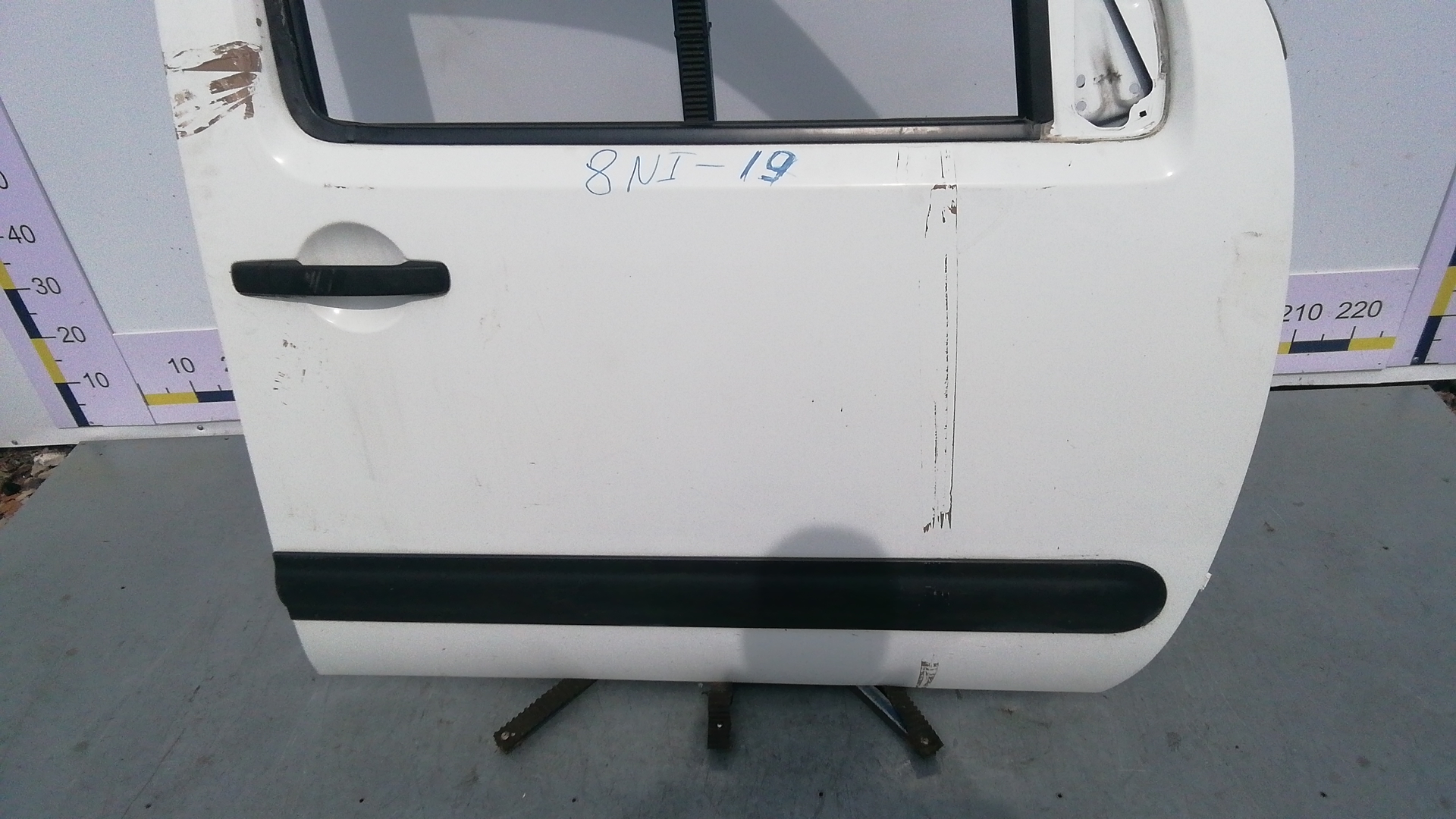 Дверь передняя правая