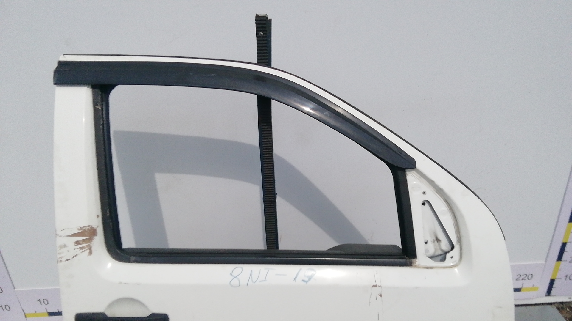 Дверь передняя правая