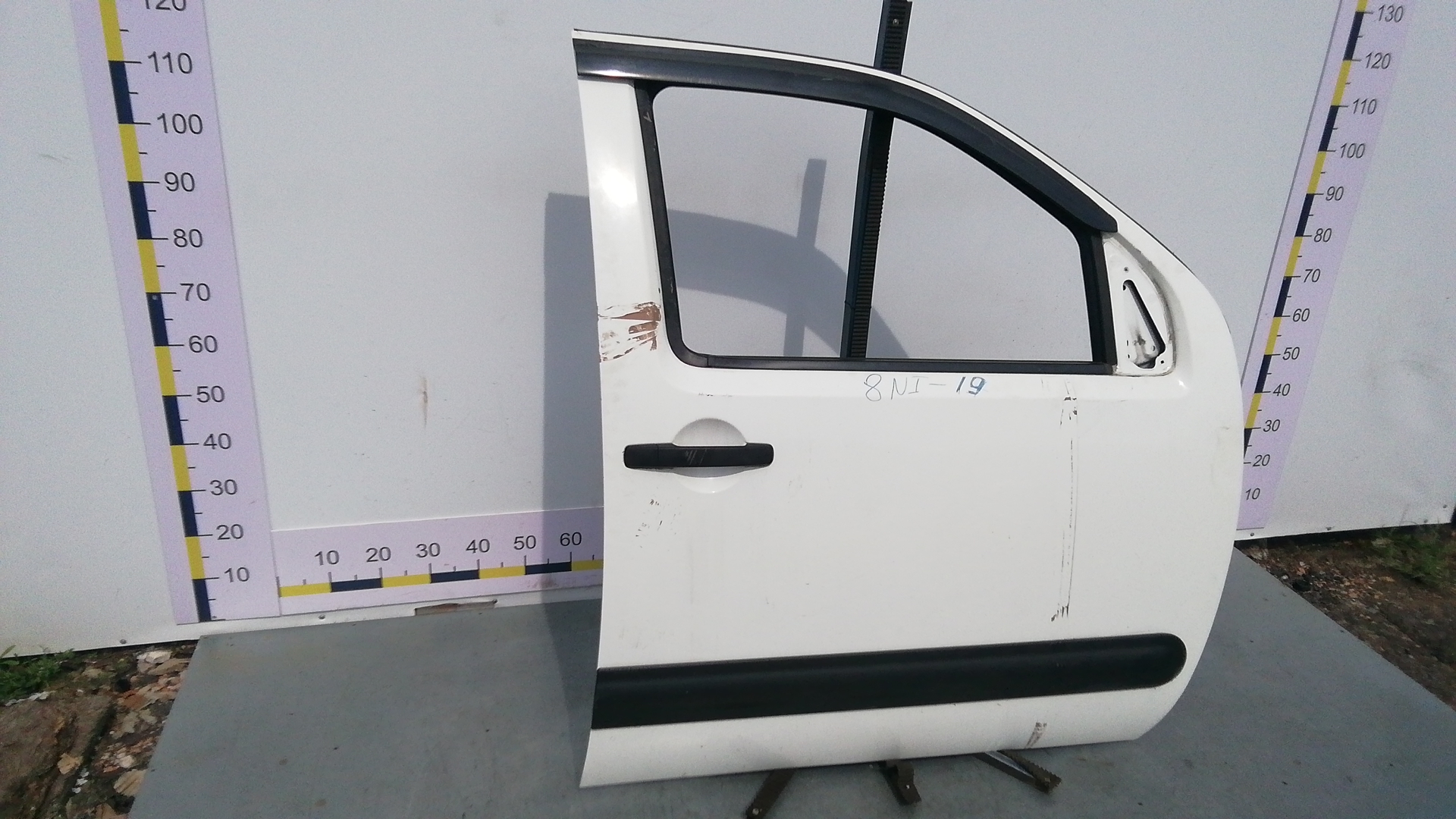 Дверь передняя правая