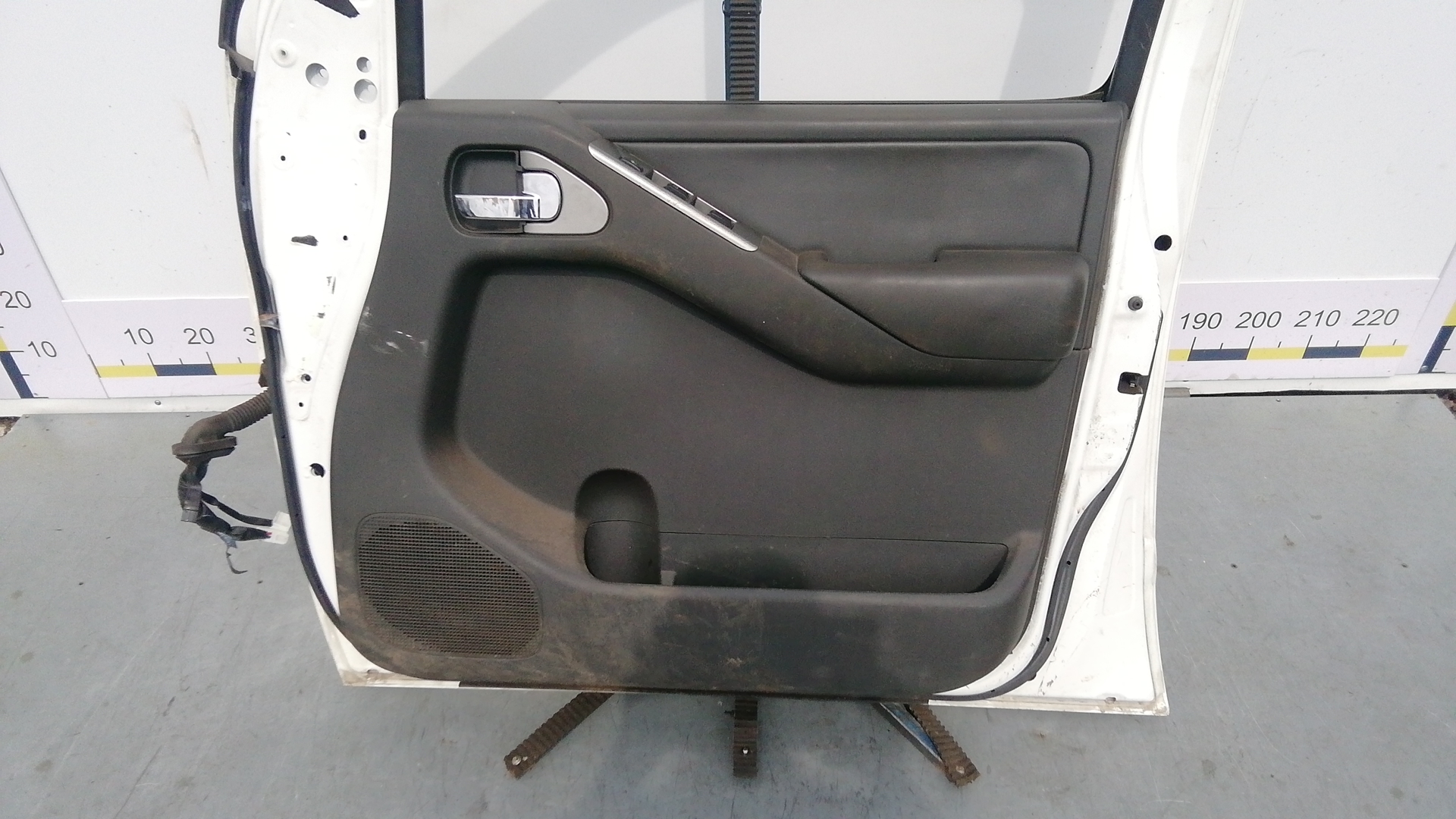 Дверь передняя правая