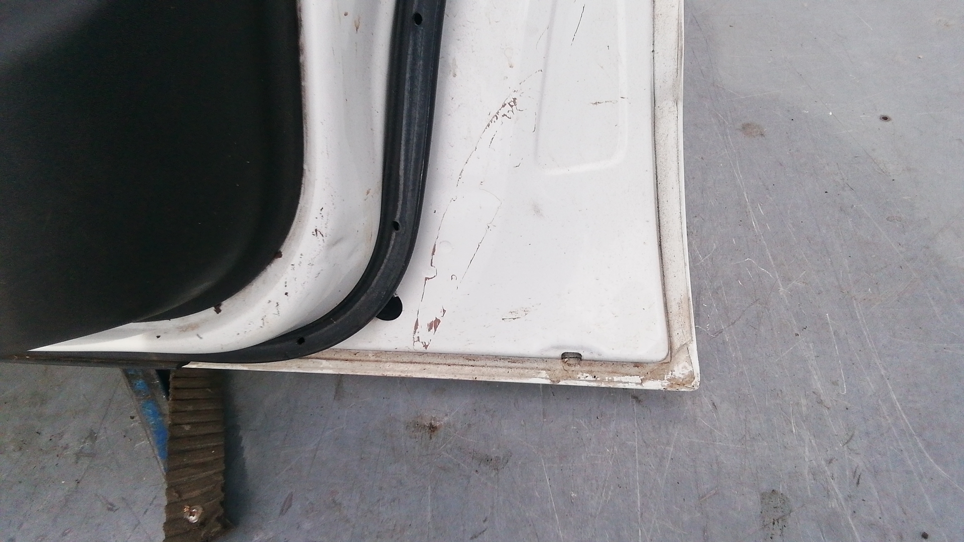 Дверь передняя правая