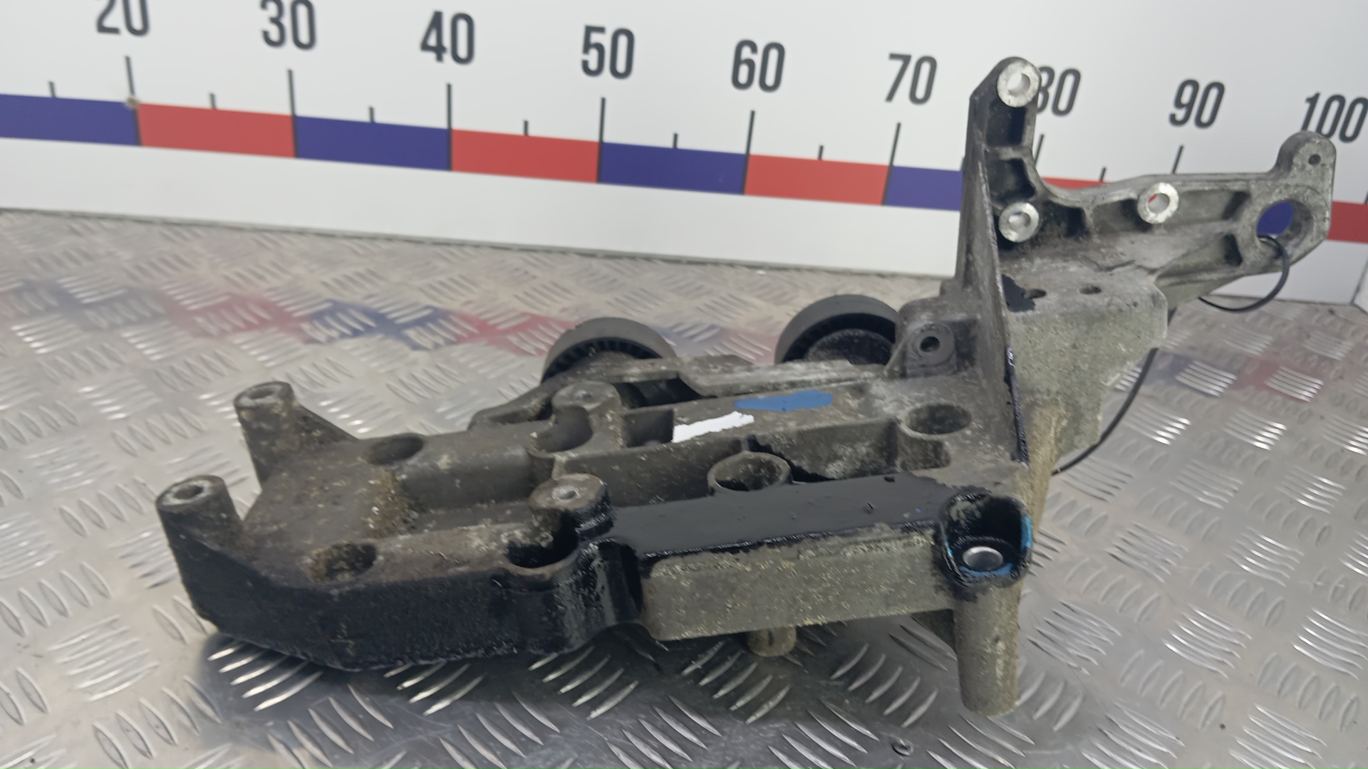 Натяжитель ремня