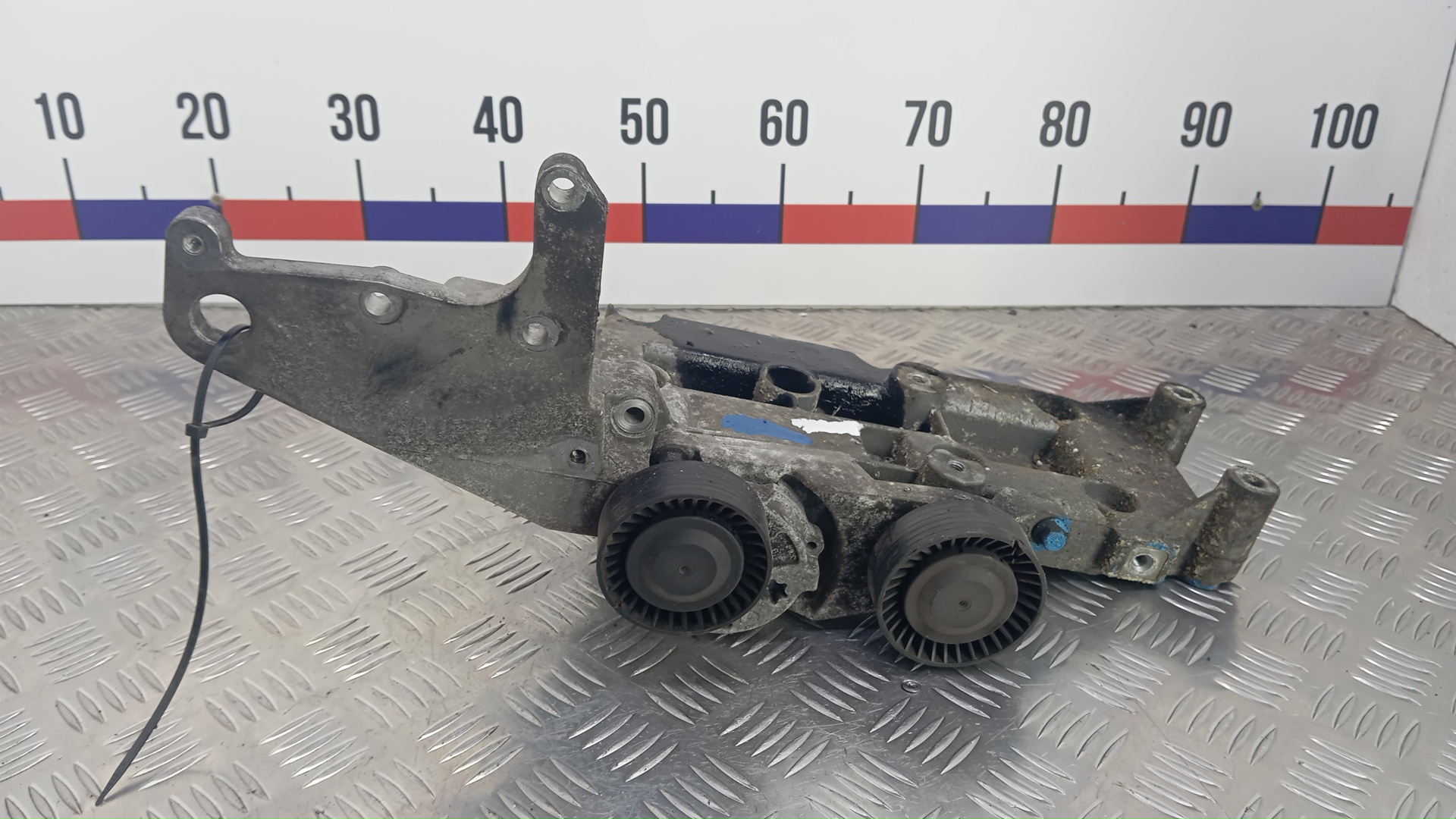 Натяжитель ремня