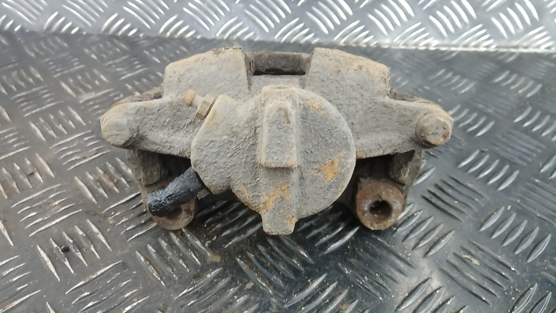 Суппорт задний правый