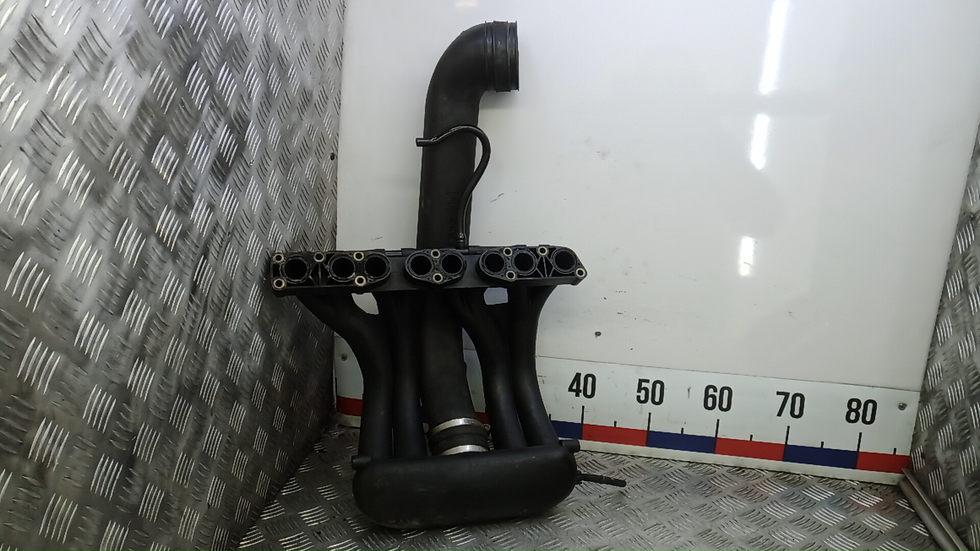 Коллектор впускной