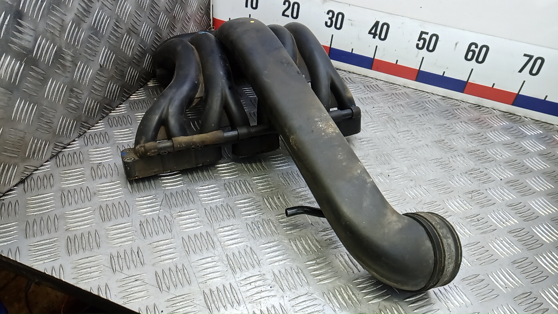 Коллектор впускной