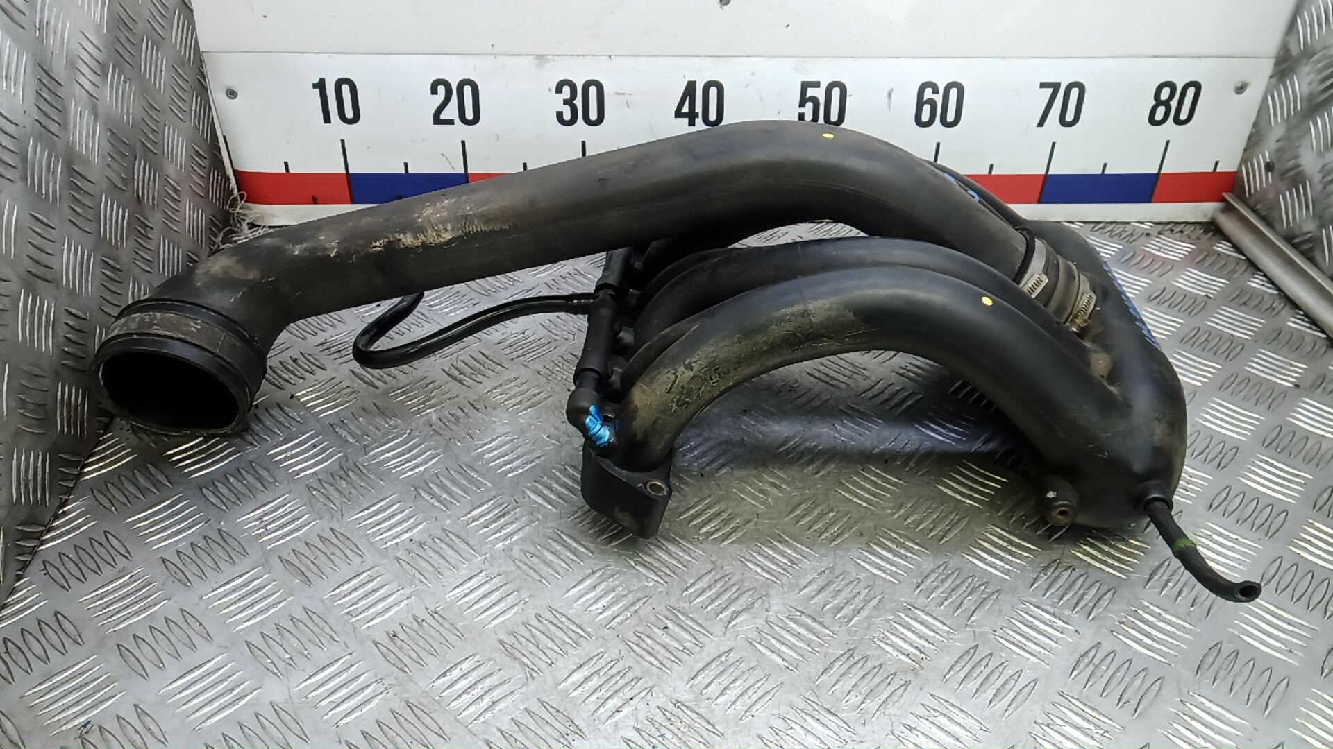 Коллектор впускной