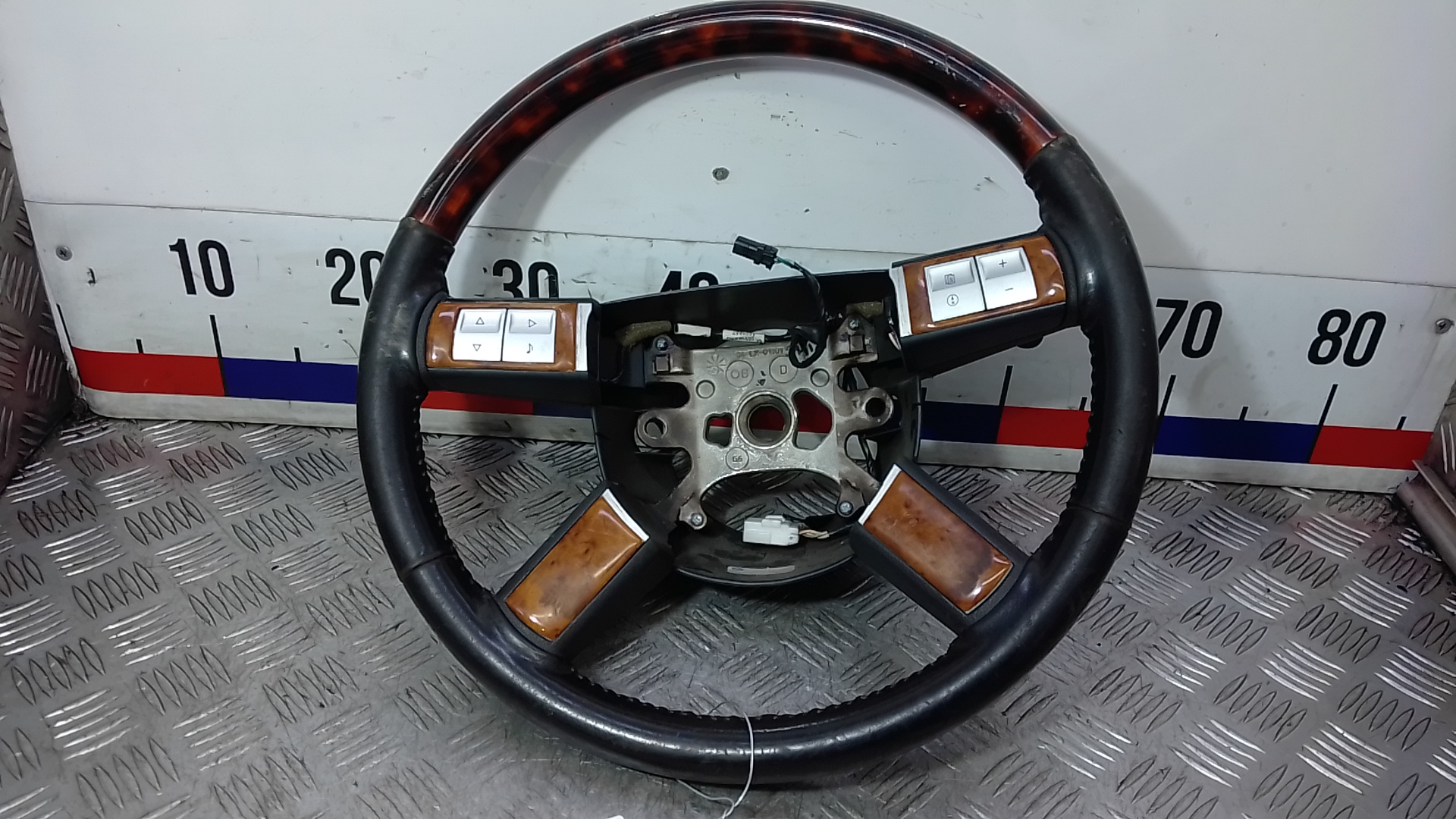 Рулевое колесо (руль)