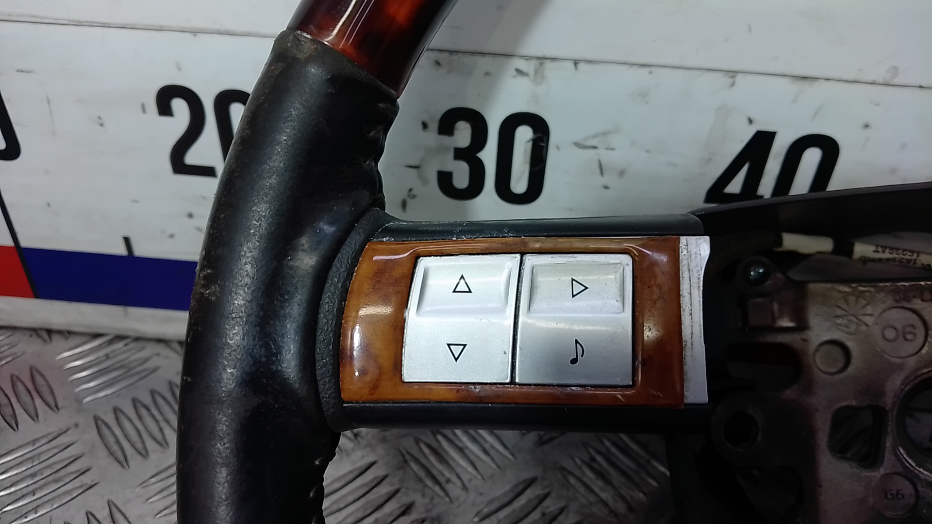 Рулевое колесо (руль)