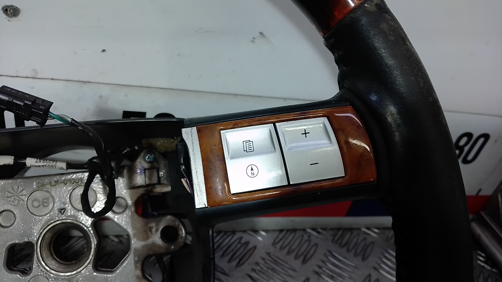 Рулевое колесо (руль)