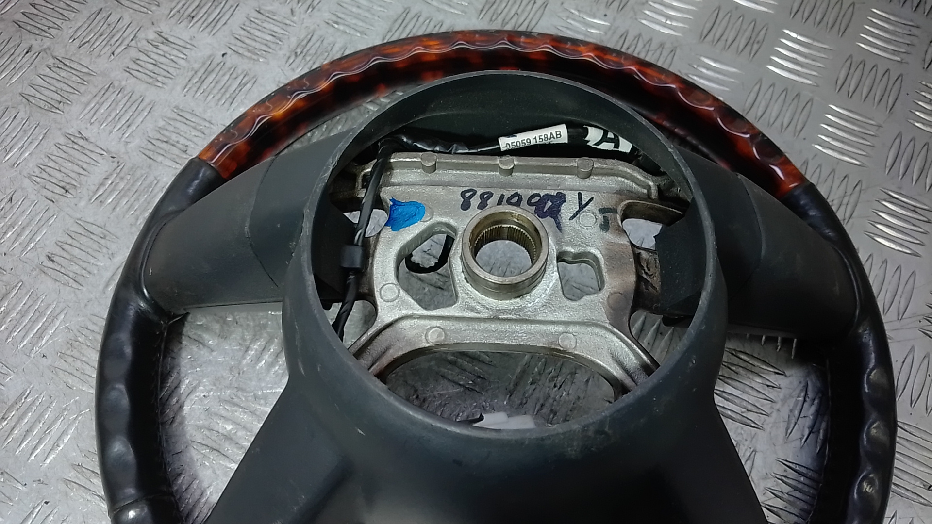 Рулевое колесо (руль)