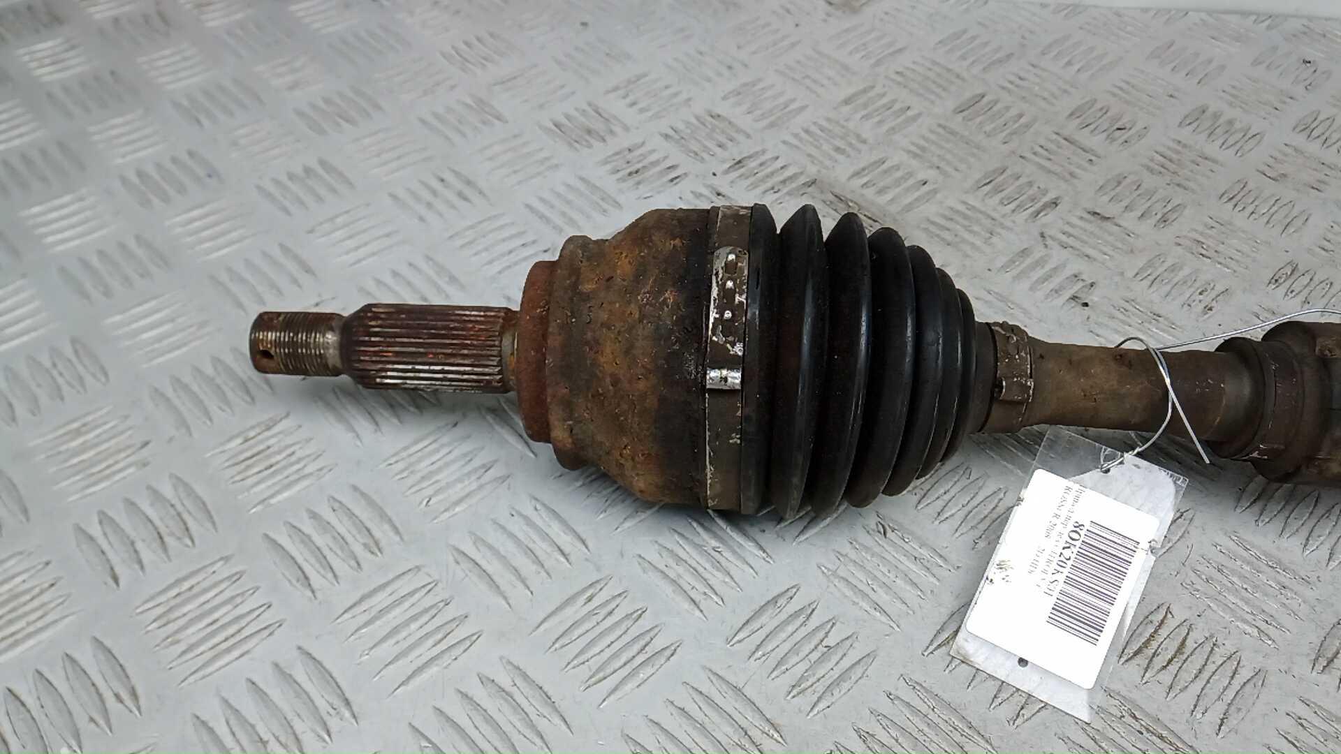 Полуось передняя левая