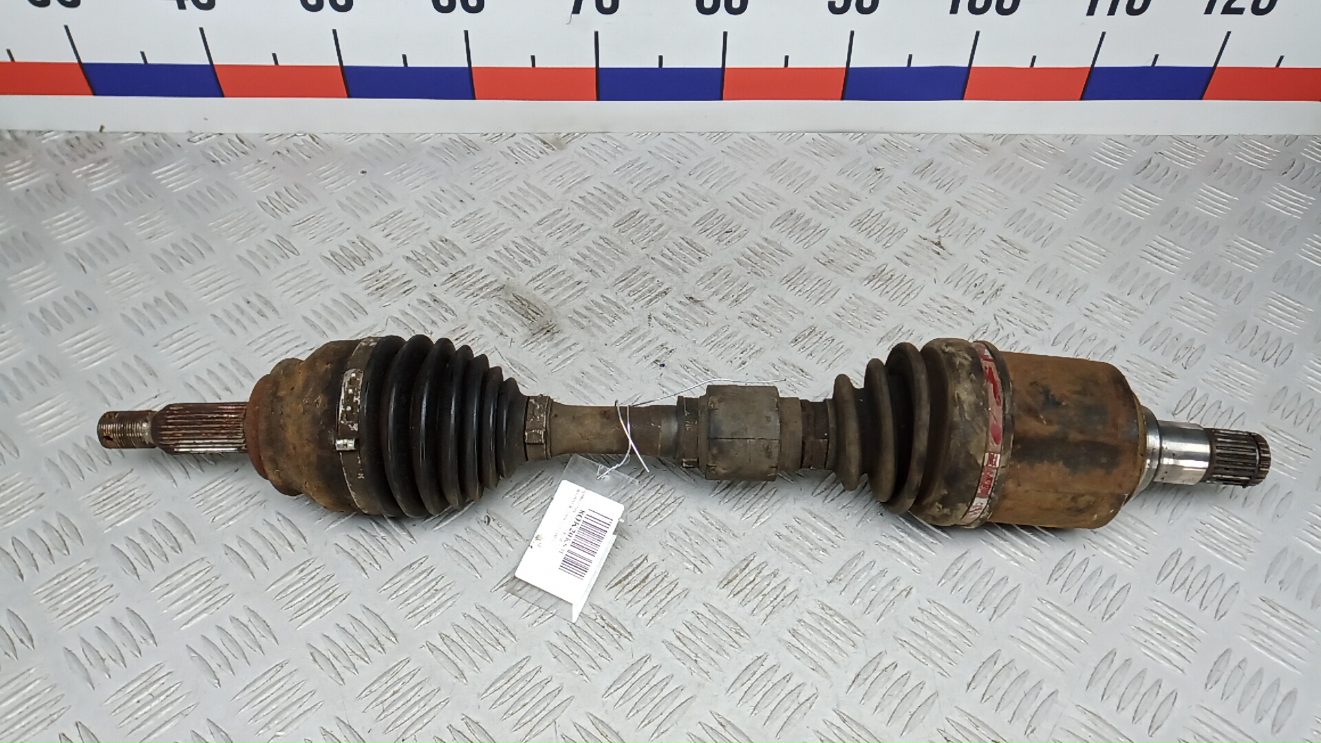 Полуось передняя левая