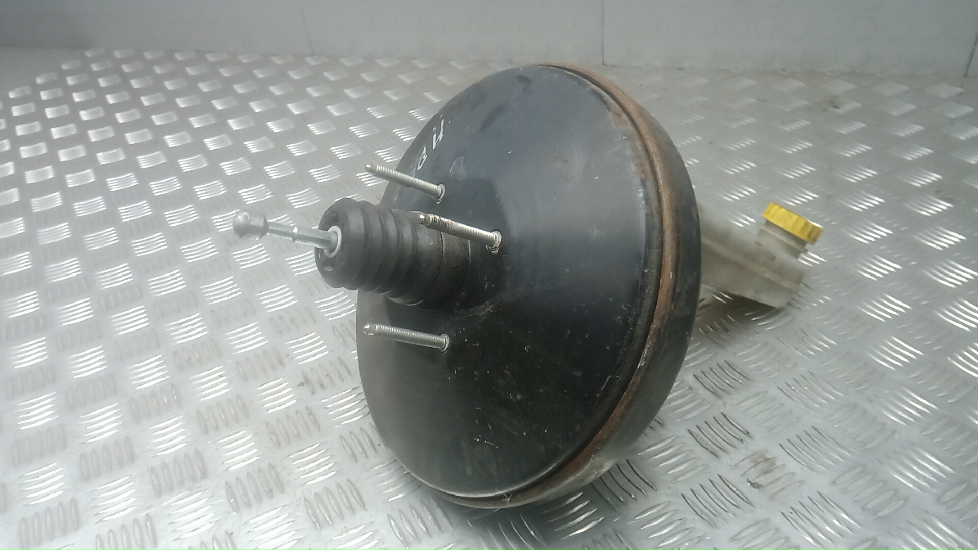 Усилитель тормозов вакуумный