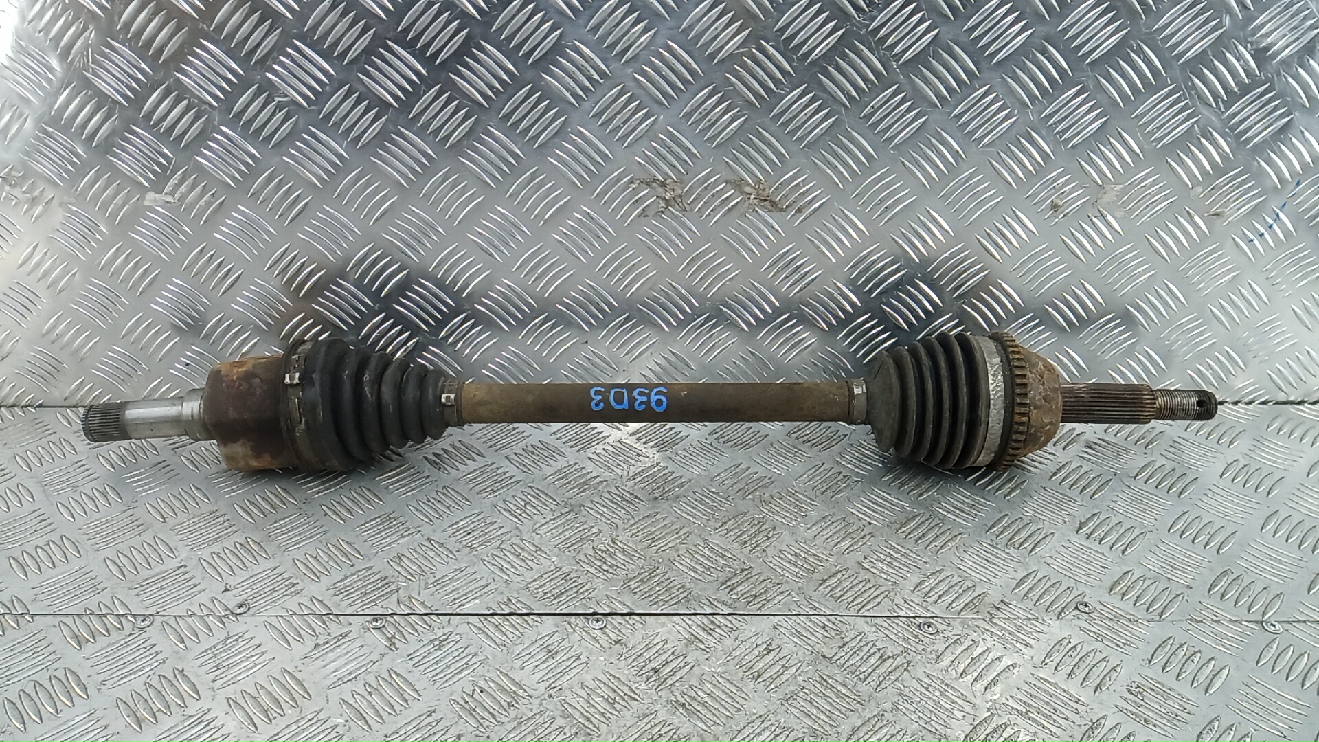 Полуось передняя левая