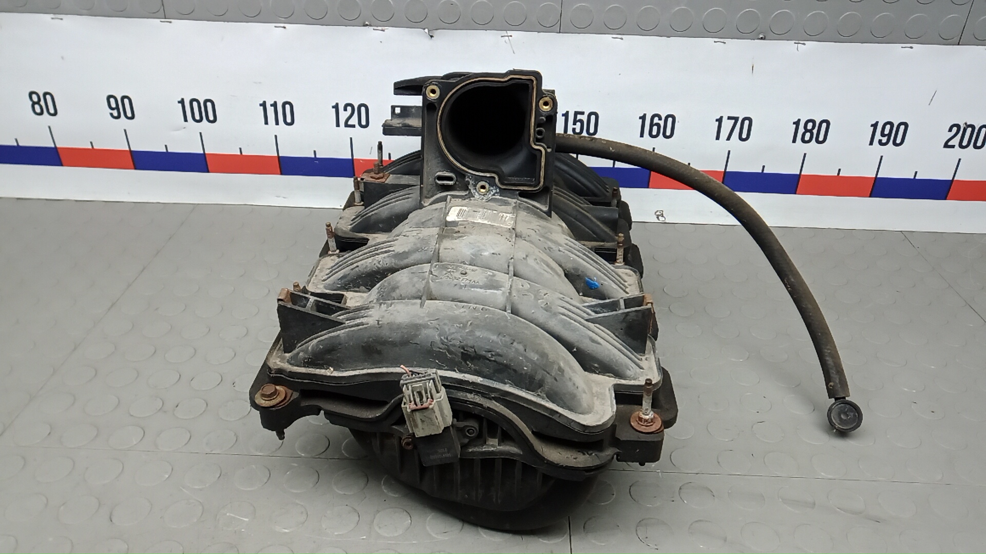 Коллектор впускной