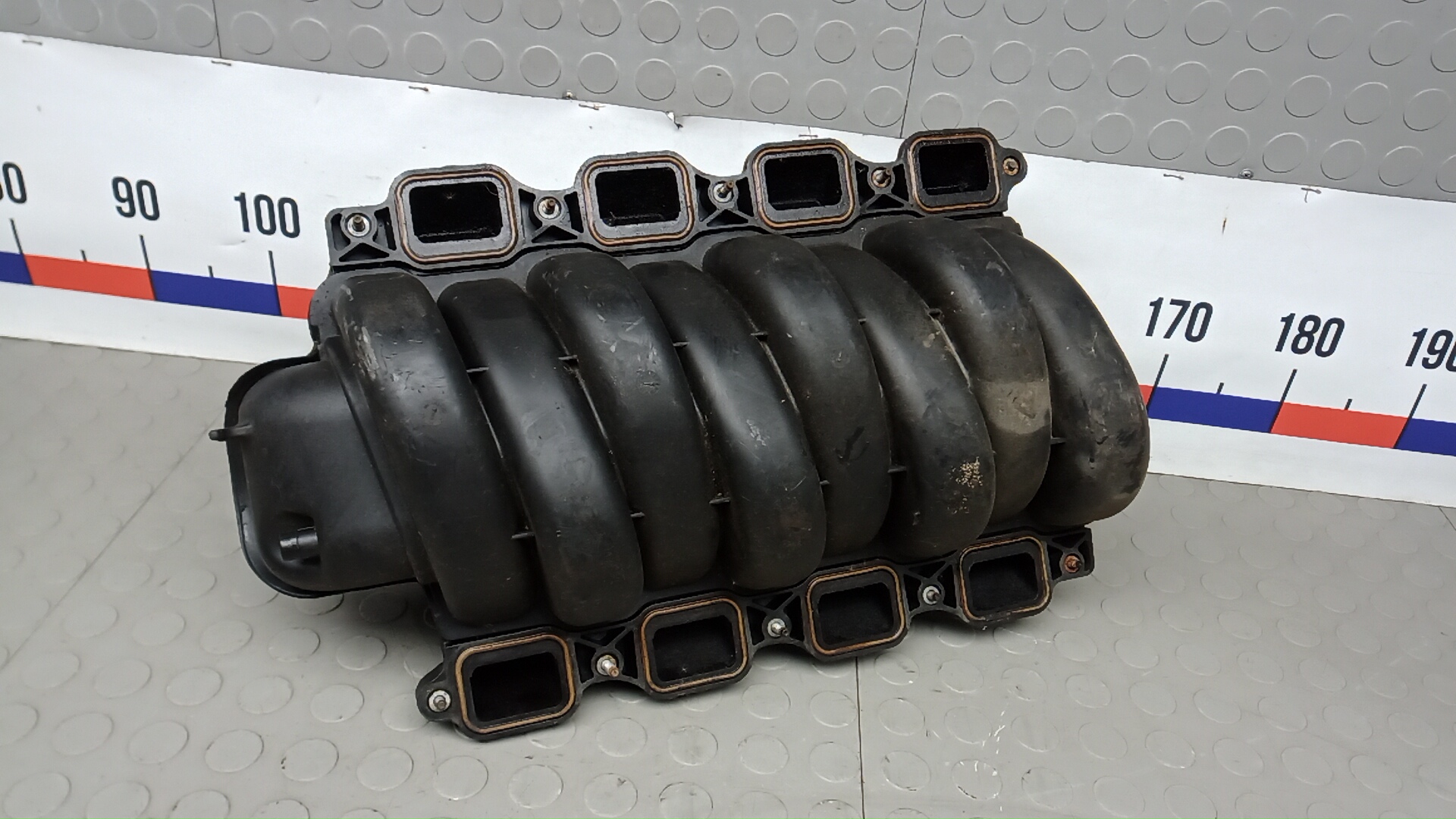 Коллектор впускной