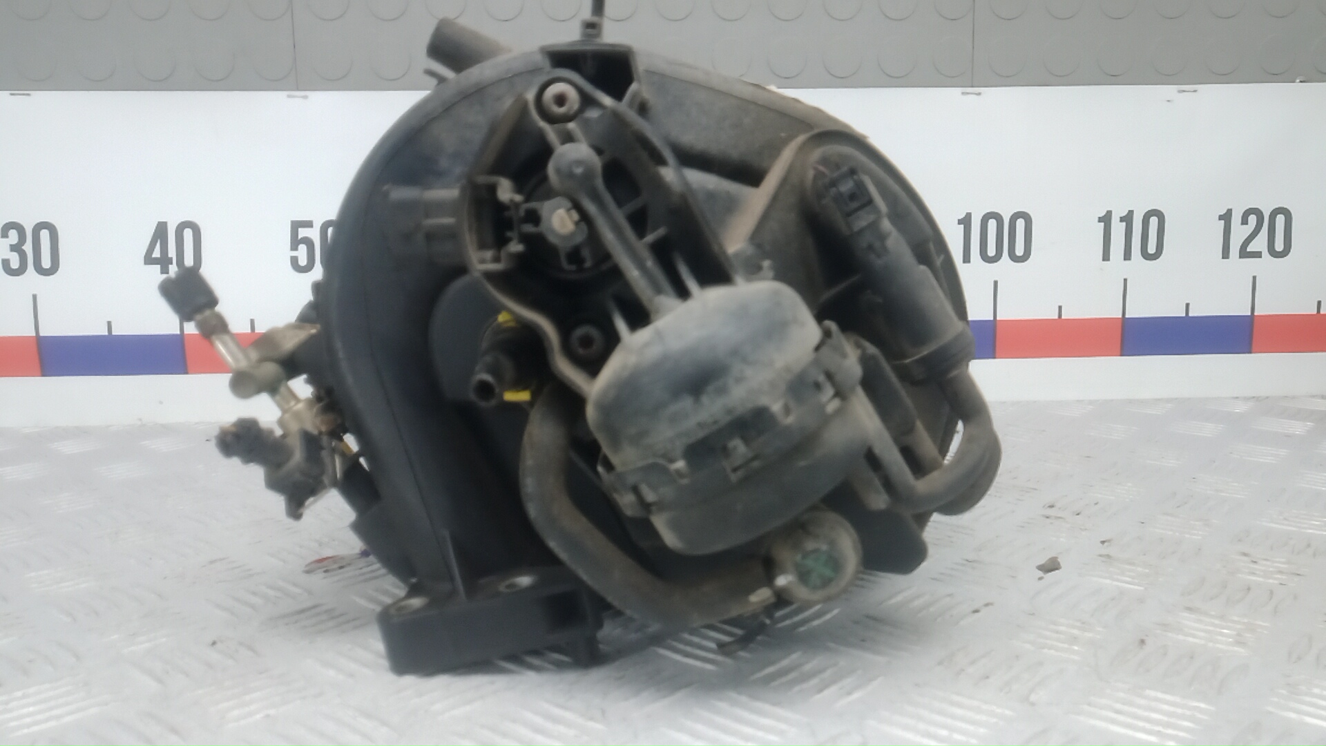 Коллектор впускной