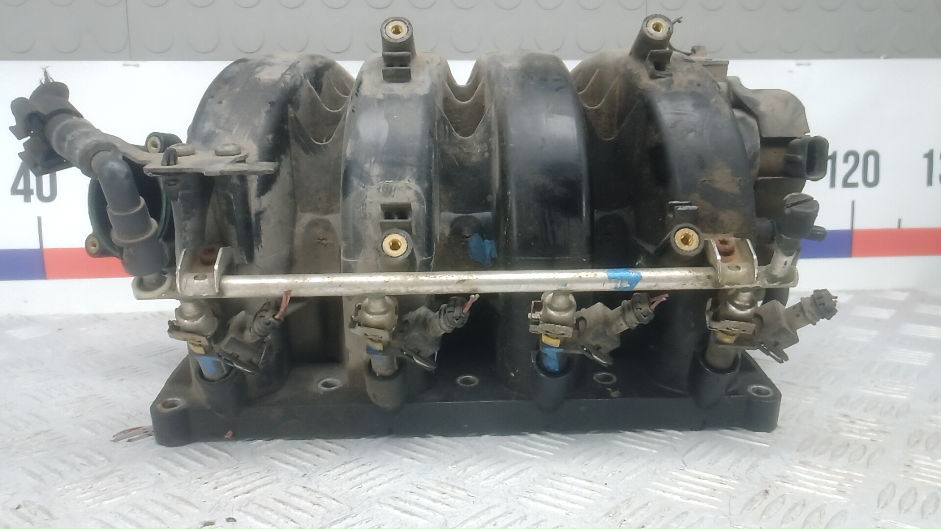 Коллектор впускной